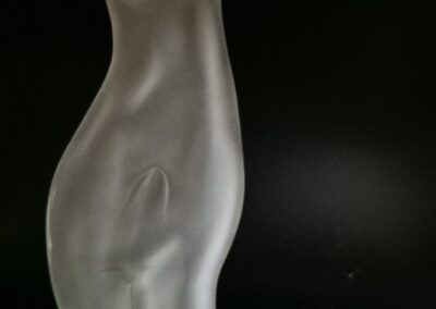 Skleněné plastiky a torza žen - sklárna Rosice 1987