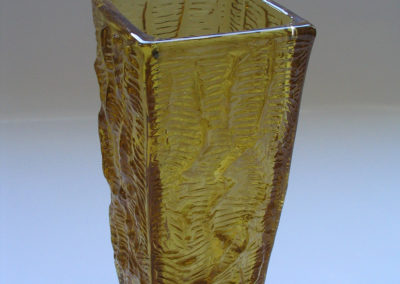 Váza, lisované sklo. Sklárna Rosice